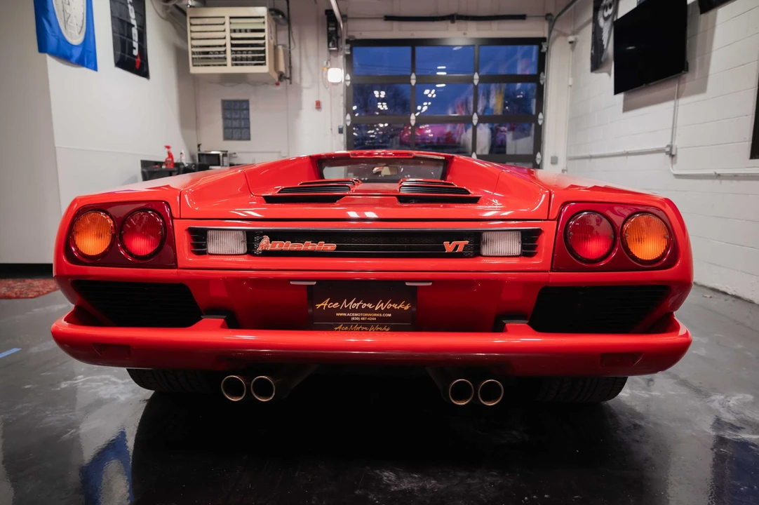 1995 Lamborghini Diablo VT - Image 8 of 31