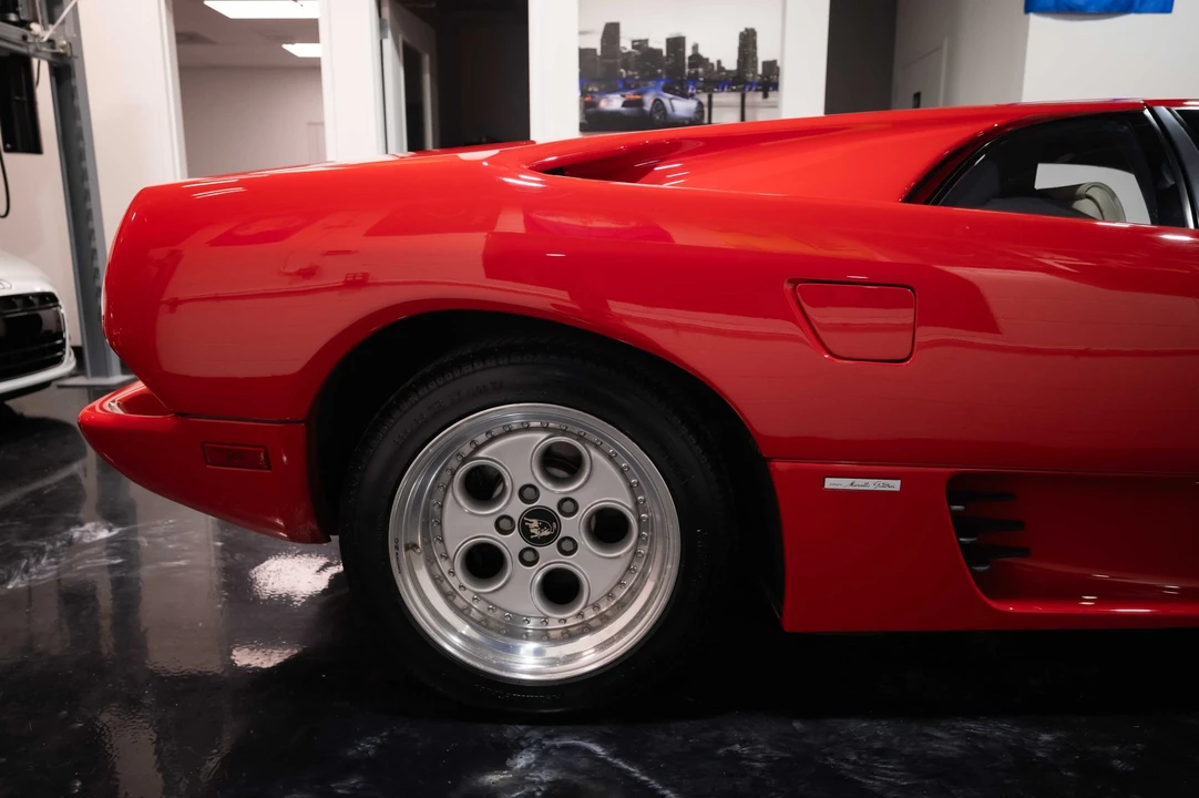 1995 Lamborghini Diablo VT - Image 28 of 31
