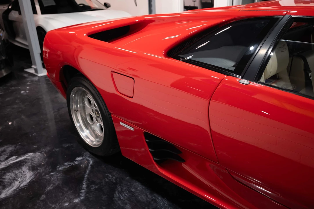 1995 Lamborghini Diablo VT - Image 30 of 31