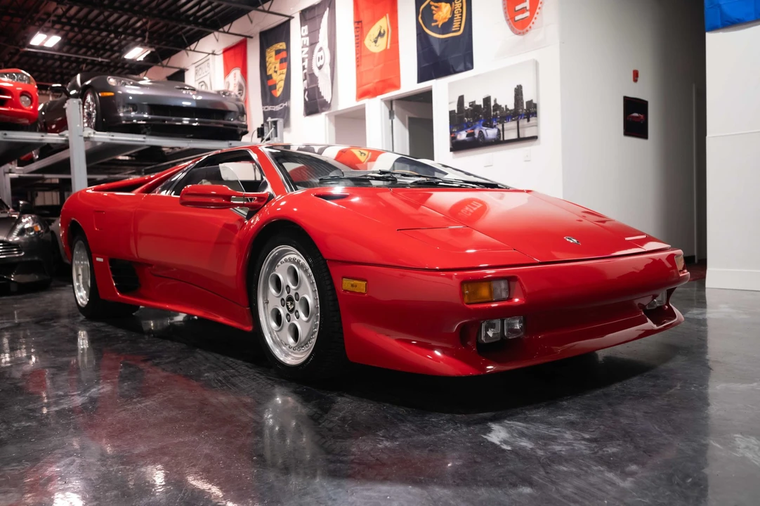 1995 Lamborghini Diablo VT - Image 12 of 31
