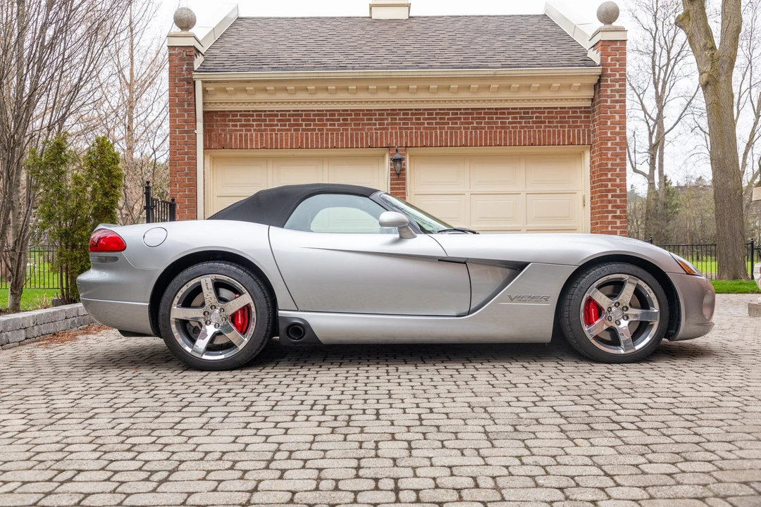 2004 Dodge Viper 3rd Gen - Image 20 of 31
