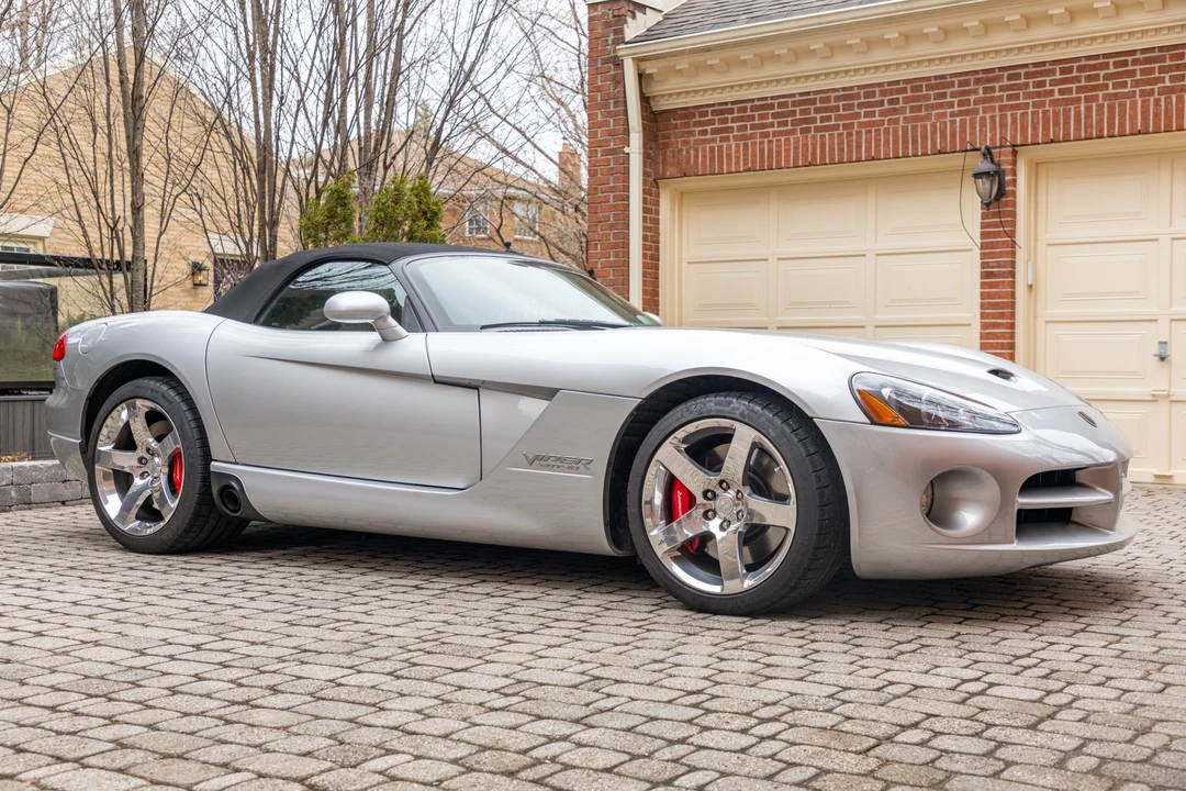 2004 Dodge Viper 3rd Gen - Image 19 of 31