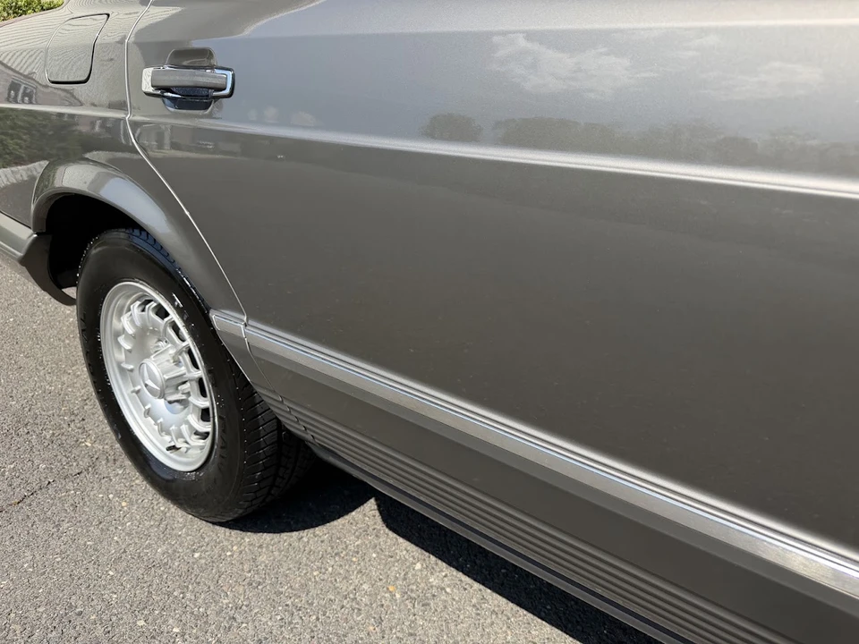 1983 Mercedes-Benz W126 S-Class Sedan - Image 22 of 31