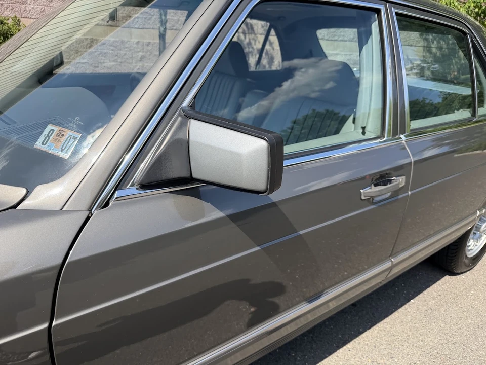 1983 Mercedes-Benz W126 S-Class Sedan - Image 31 of 31