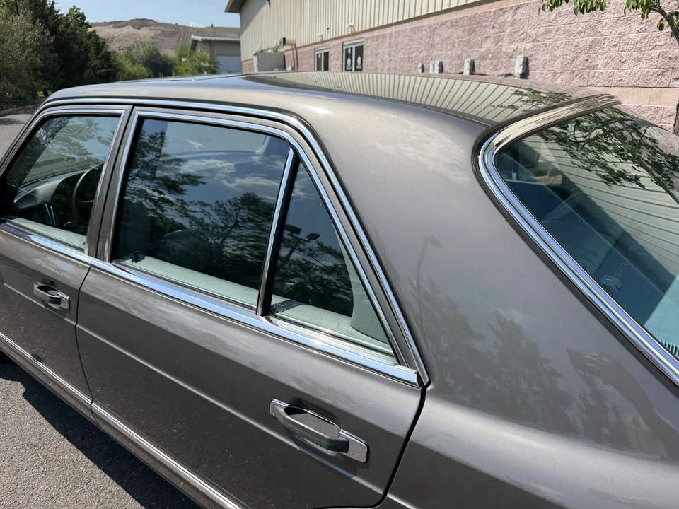 1983 Mercedes-Benz W126 S-Class Sedan - Image 25 of 31