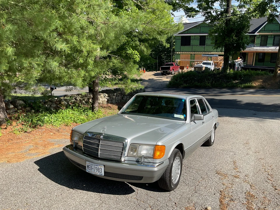 1986 Mercedes-Benz W126 S-Class Sedan - Image 2 of 31