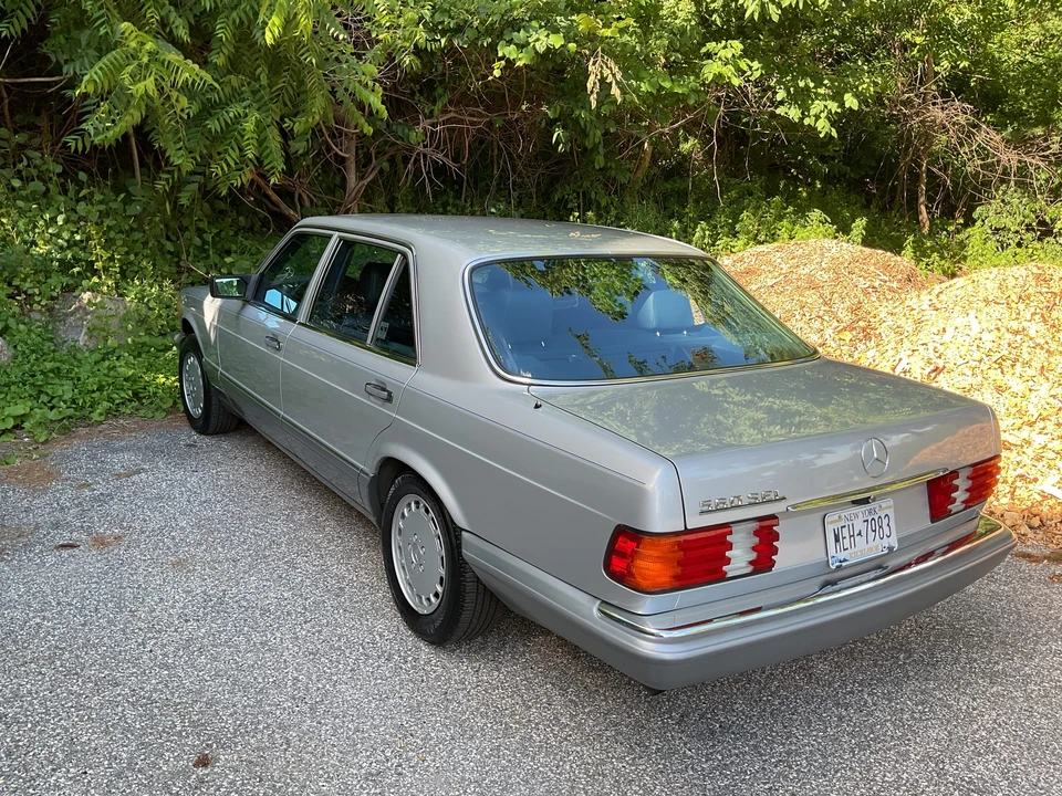1986 Mercedes-Benz W126 S-Class Sedan - Image 7 of 31
