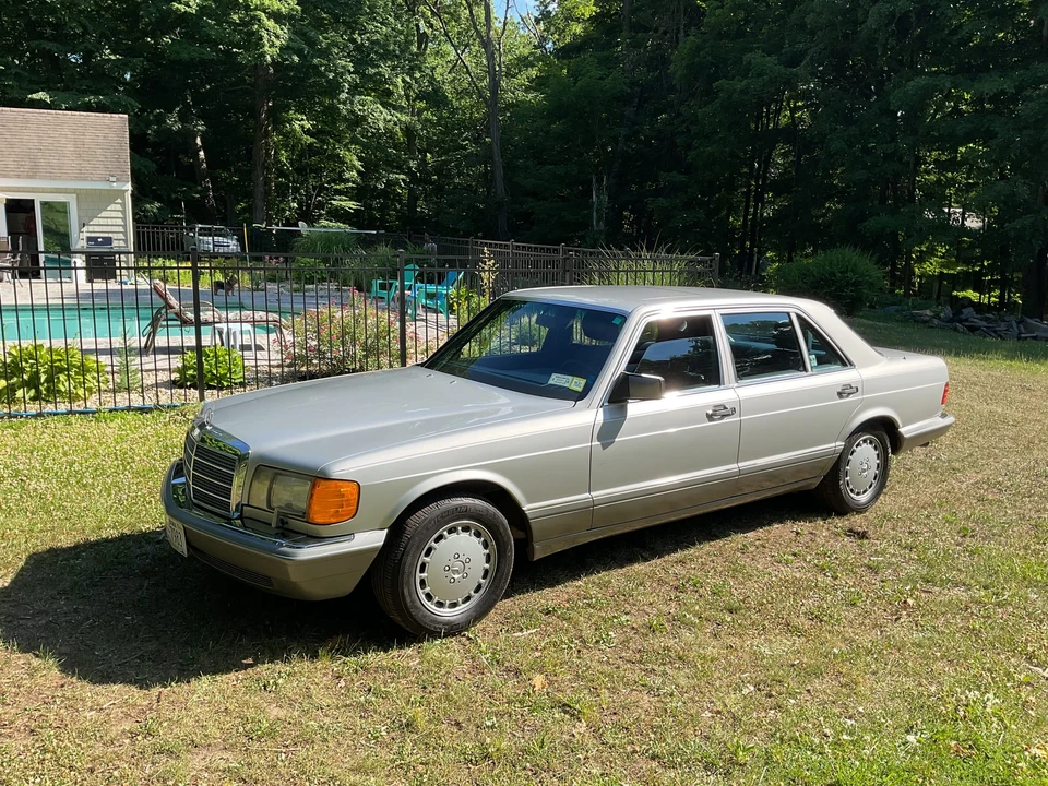 1986 Mercedes-Benz W126 S-Class Sedan - Image 3 of 31