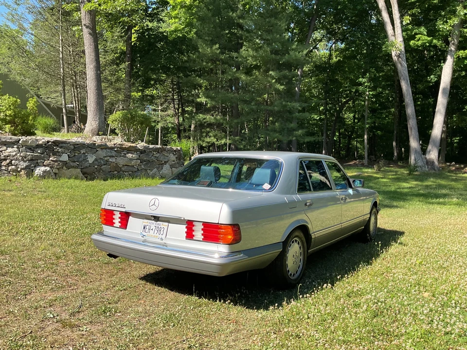 1986 Mercedes-Benz W126 S-Class Sedan - Image 10 of 31