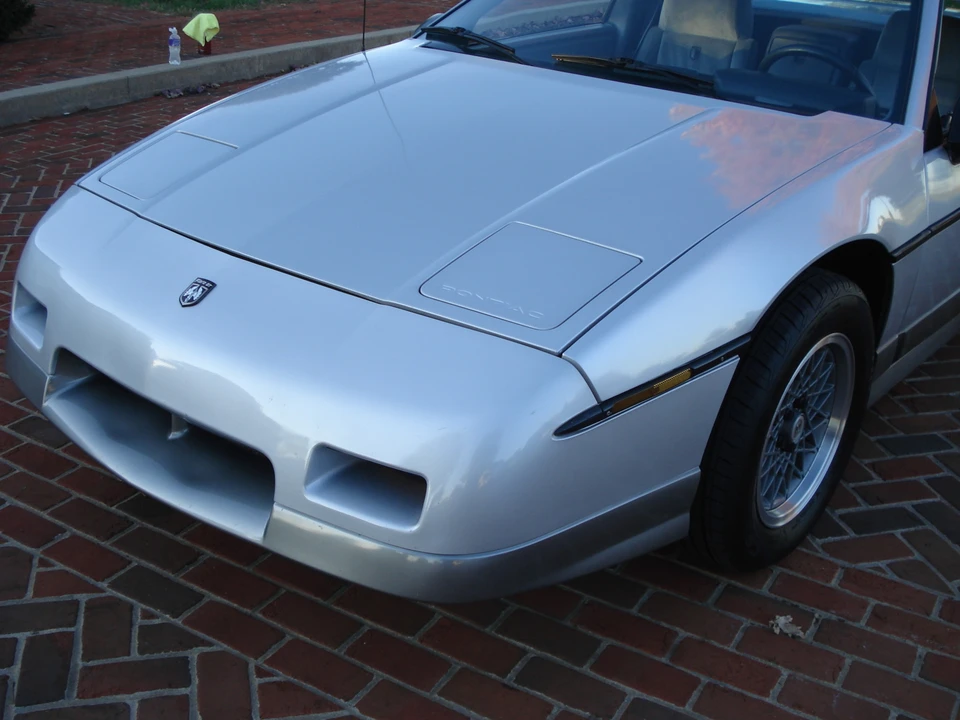 1986 Pontiac Fiero GT - Image 26 of 31