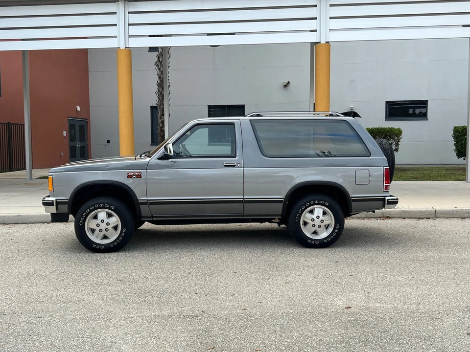 1987 GMC S-15 Jimmy 1st Gen - Image 9 of 31