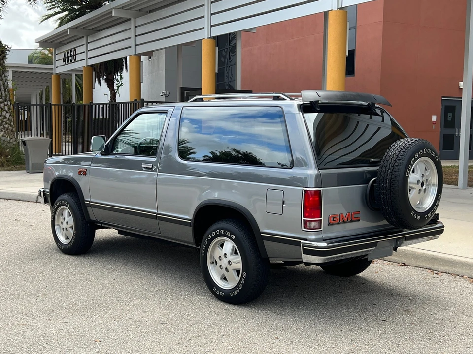 1987 GMC S-15 Jimmy 1st Gen - Image 15 of 31