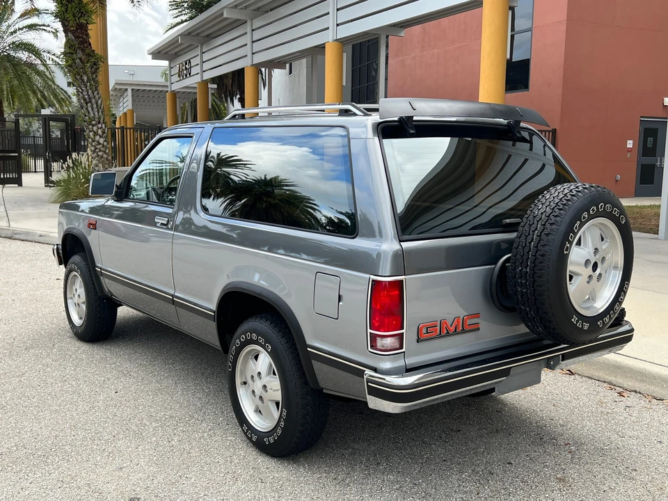 1987 GMC S-15 Jimmy 1st Gen - Image 18 of 31