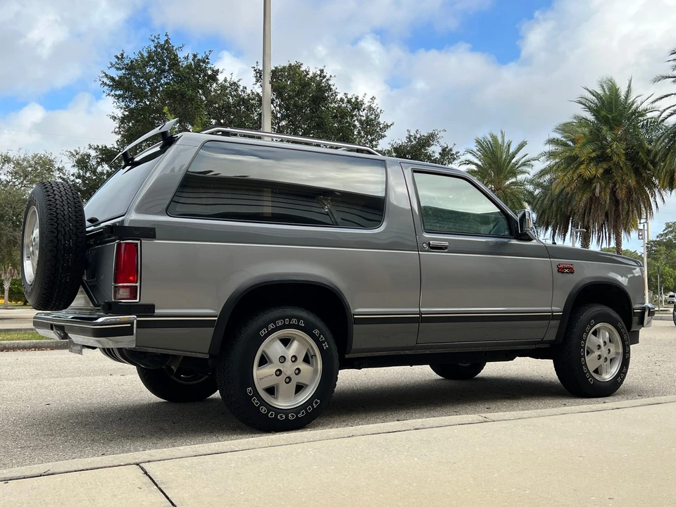 1987 GMC S-15 Jimmy 1st Gen - Image 24 of 31