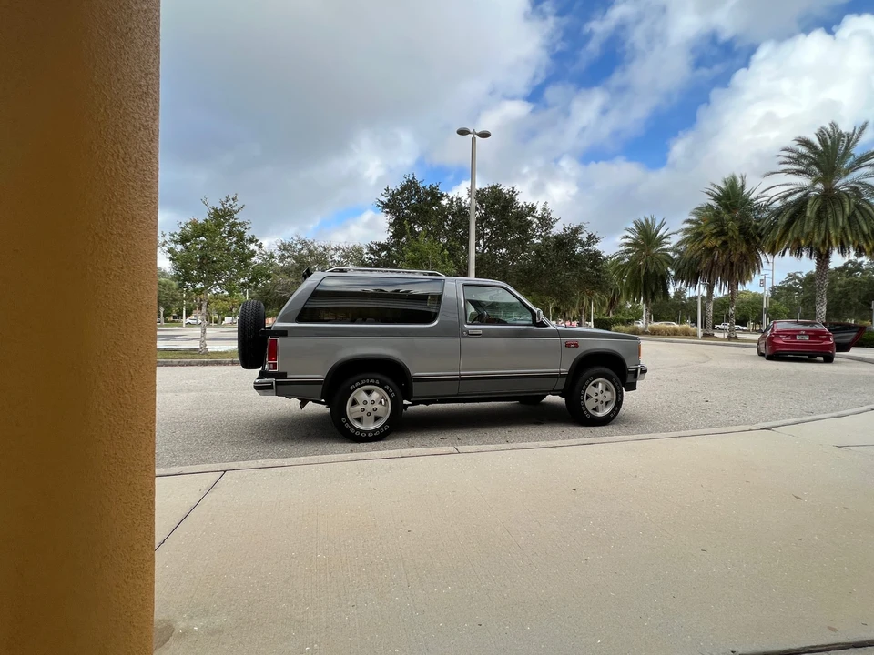 1987 GMC S-15 Jimmy 1st Gen - Image 25 of 31