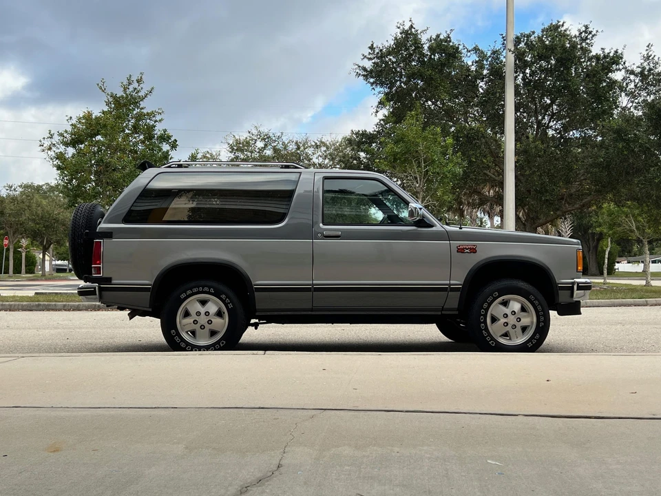 1987 GMC S-15 Jimmy 1st Gen - Image 27 of 31