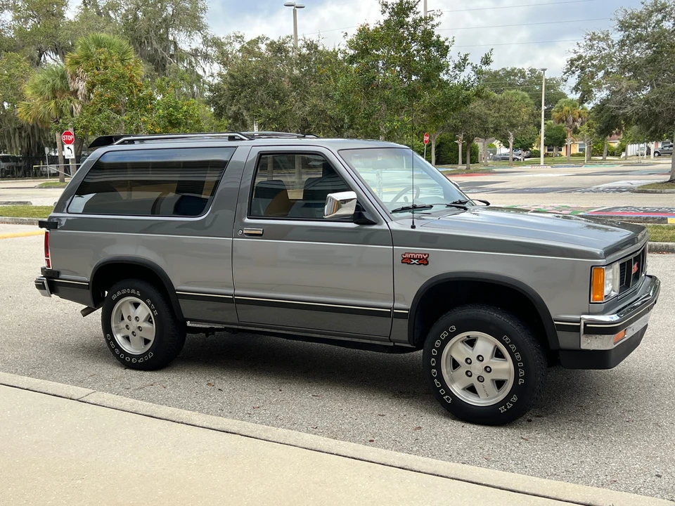 1987 GMC S-15 Jimmy 1st Gen - Image 29 of 31