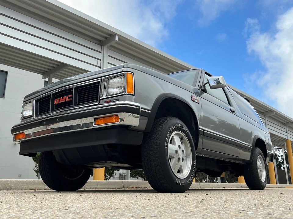 1987 GMC S-15 Jimmy 1st Gen - Image 5 of 31
