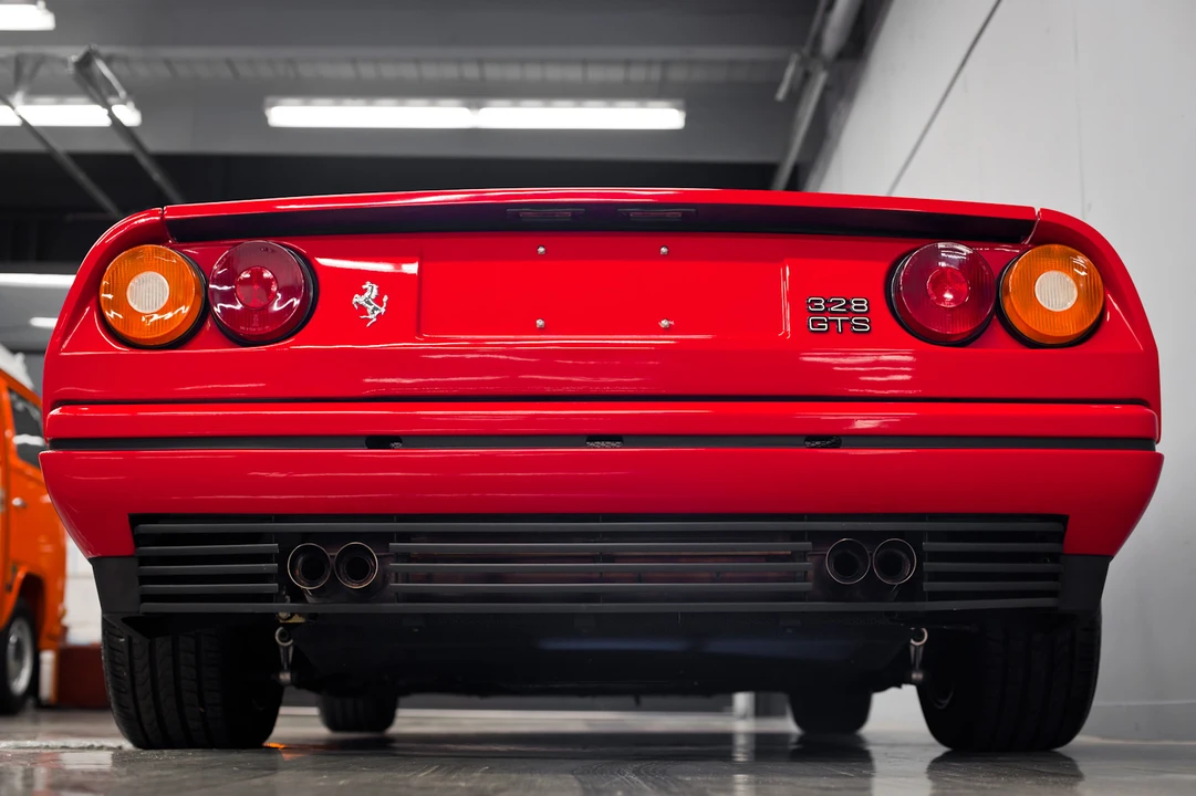 1988 Ferrari 328 GTS - Image 9 of 31