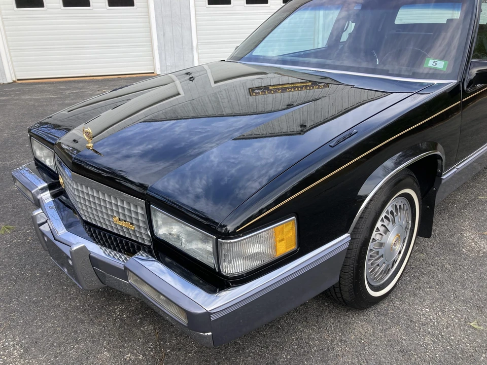 1990 Cadillac DeVille 7th Gen - Image 28 of 31
