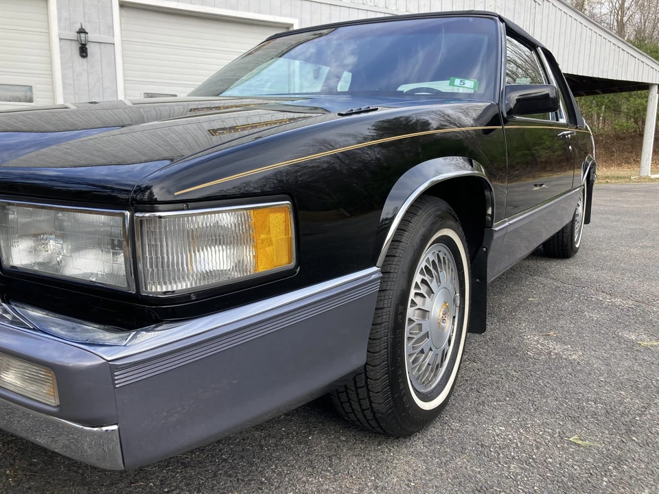 1990 Cadillac DeVille 7th Gen - Image 29 of 31