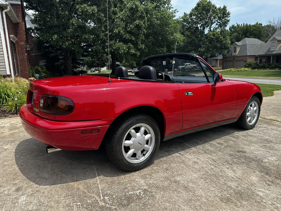 1990 Mazda NA MX-5 Miata - Image 5 of 31