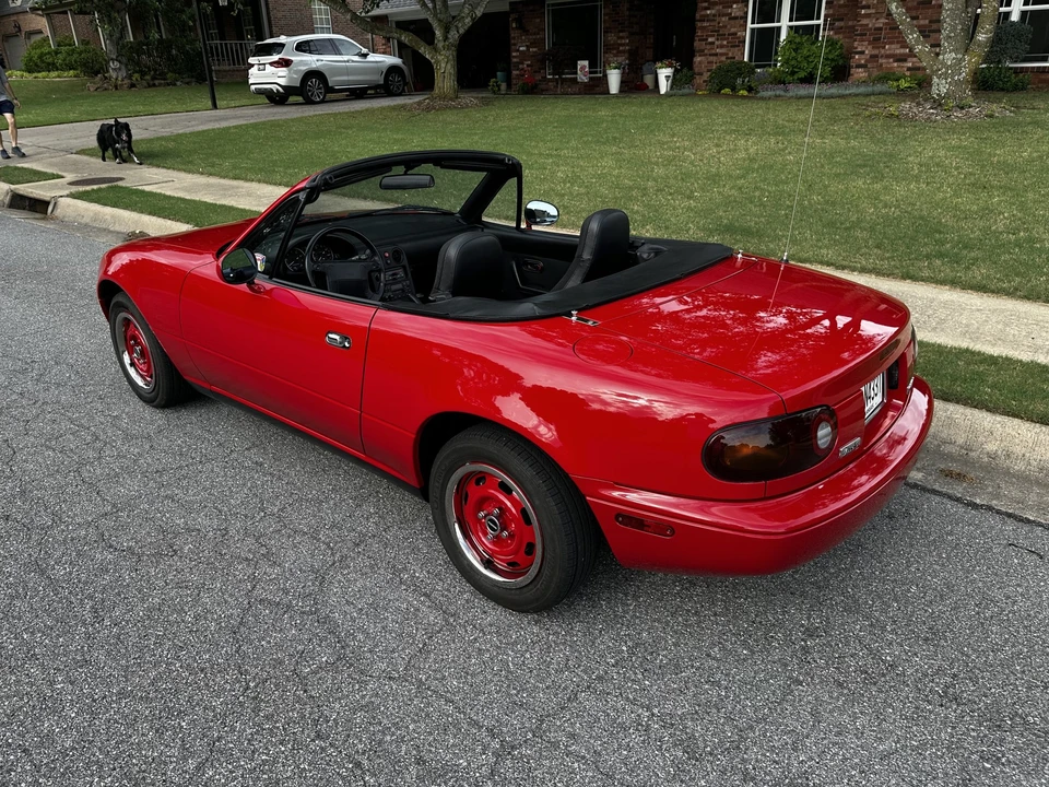 1990 Mazda NA MX-5 Miata - Image 11 of 31