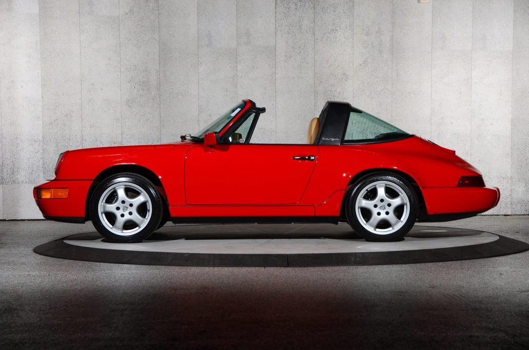 1990 Porsche 964 Carrera 4 - Image 18 of 31