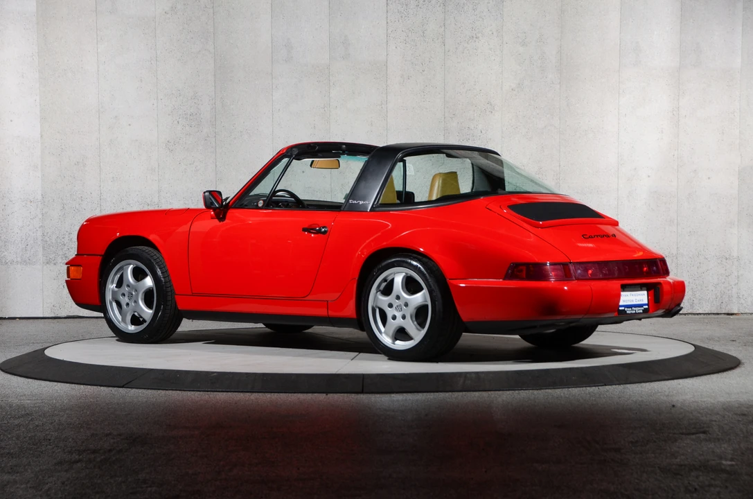 1990 Porsche 964 Carrera 4 - Image 16 of 31