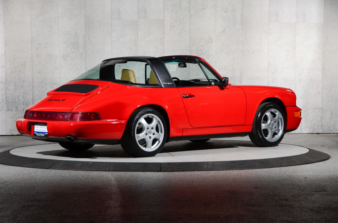 1990 Porsche 964 Carrera 4 - Image 7 of 31