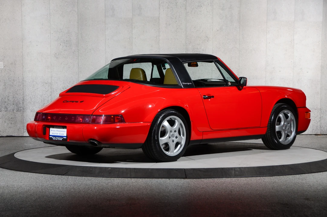 1990 Porsche 964 Carrera 4 - Image 9 of 31