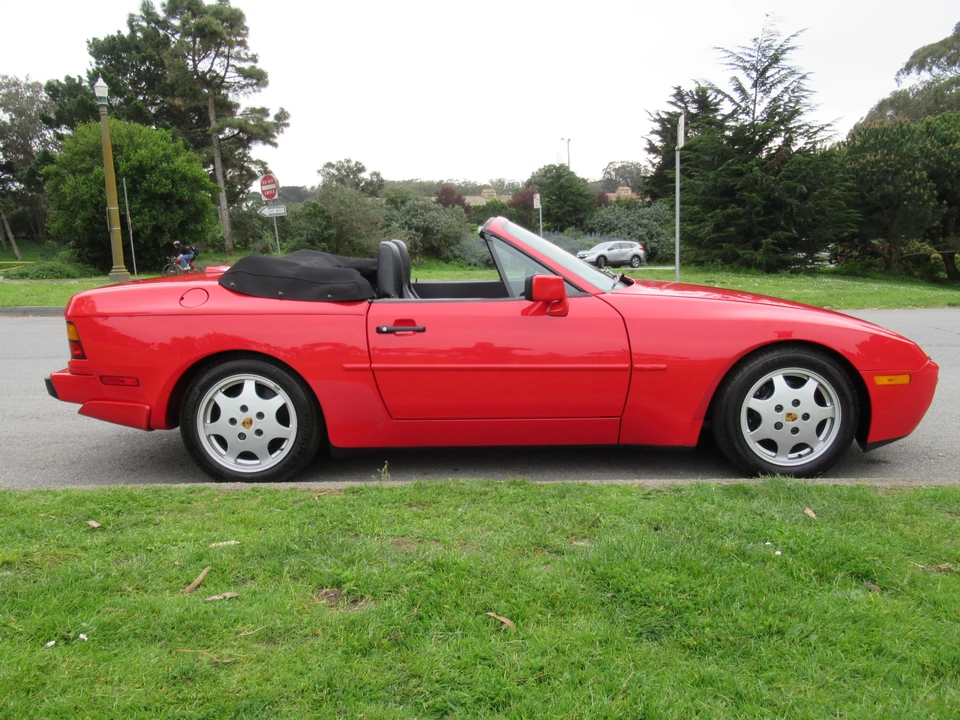 1990 Porsche 944 S2 - Image 9 of 31