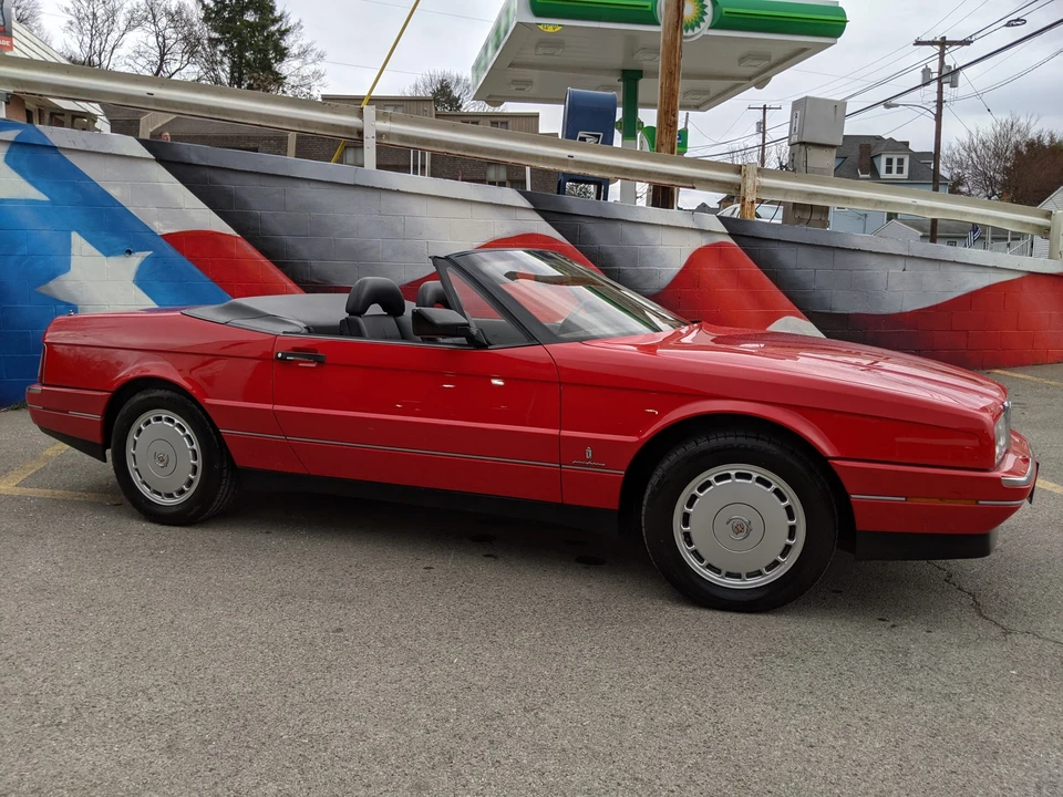 1991 Cadillac Allante - Image 16 of 31