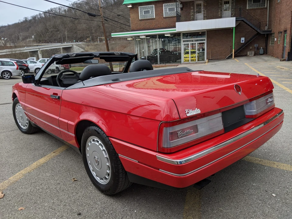 1991 Cadillac Allante - Image 8 of 31