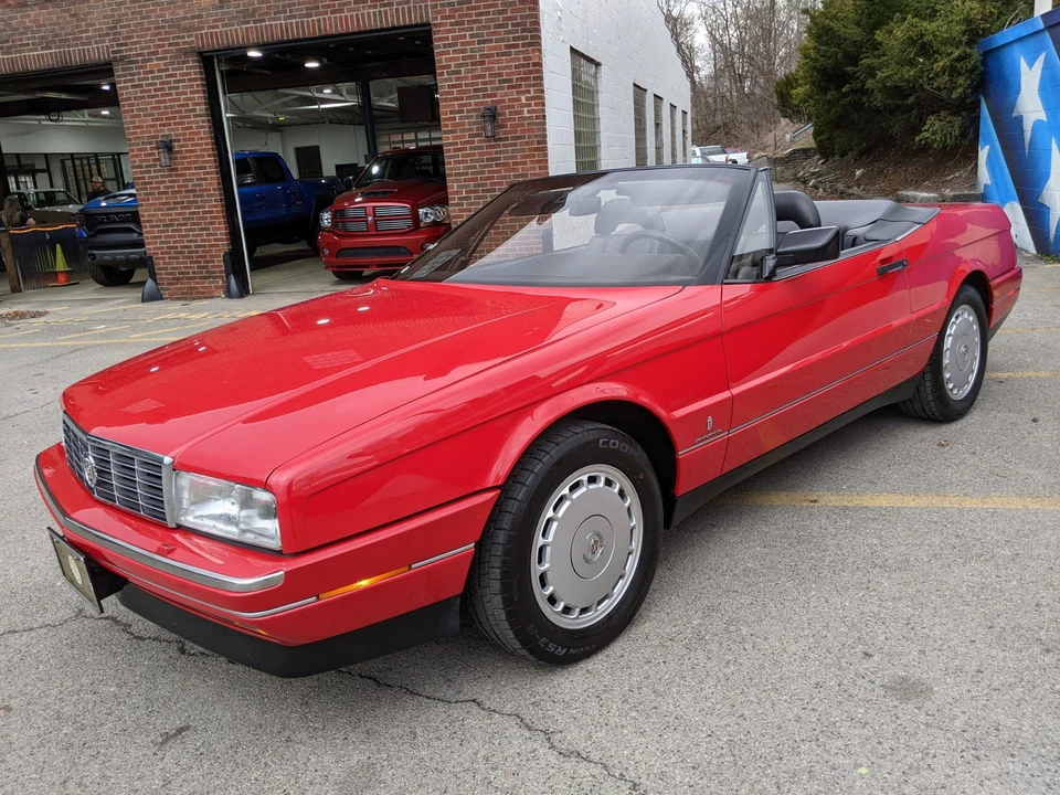 1991 Cadillac Allante - Image 4 of 31