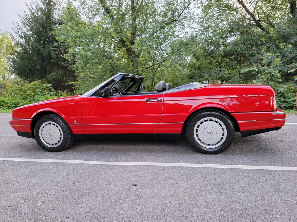 1991 Cadillac Allante - Image 25 of 31