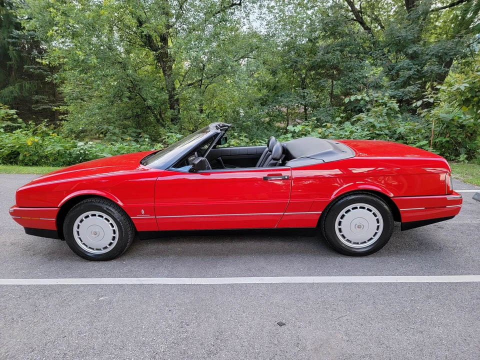 1991 Cadillac Allante - Image 27 of 31