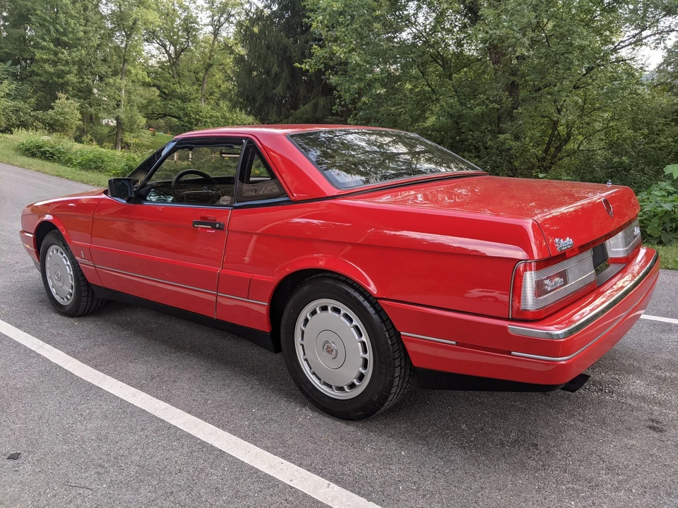 1991 Cadillac Allante - Image 30 of 31