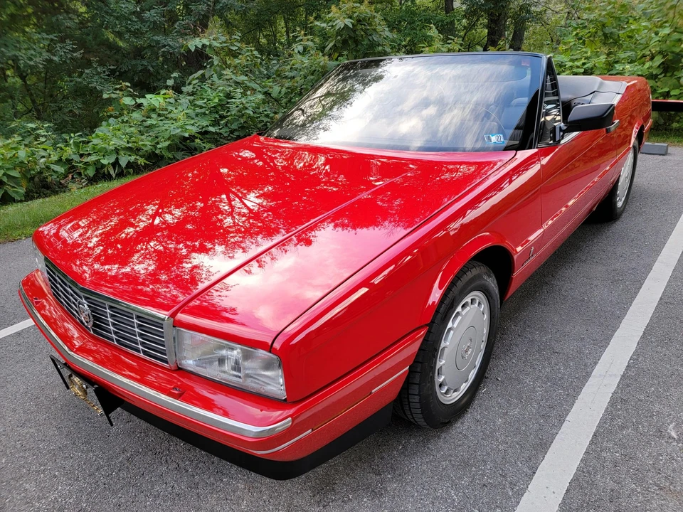 1991 Cadillac Allante - Image 11 of 31
