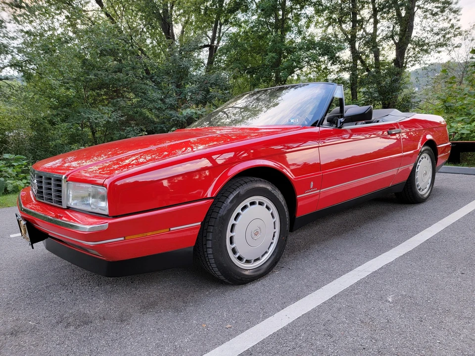 1991 Cadillac Allante - Image 16 of 31