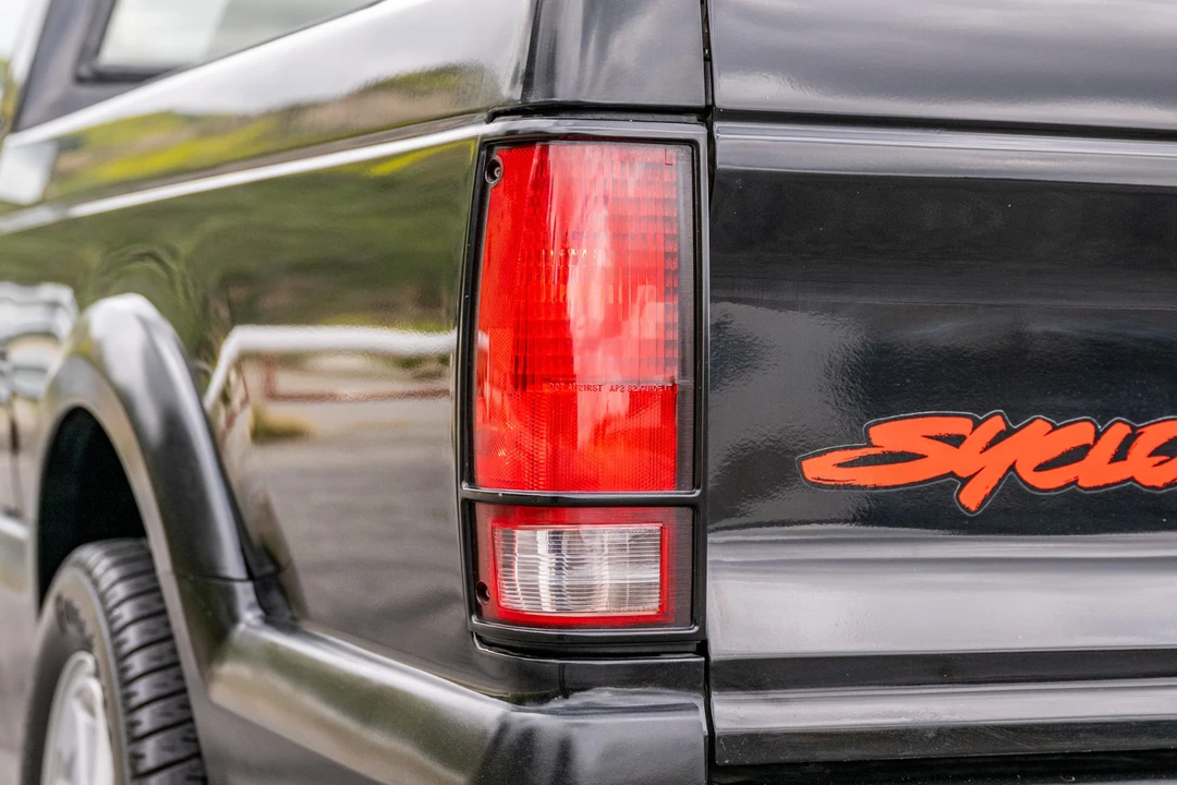 1991 GMC Syclone - Image 23 of 31