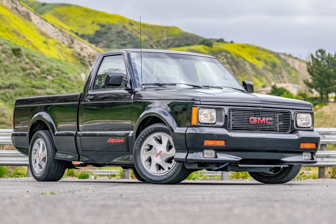 1991 GMC Syclone - Image 4 of 31