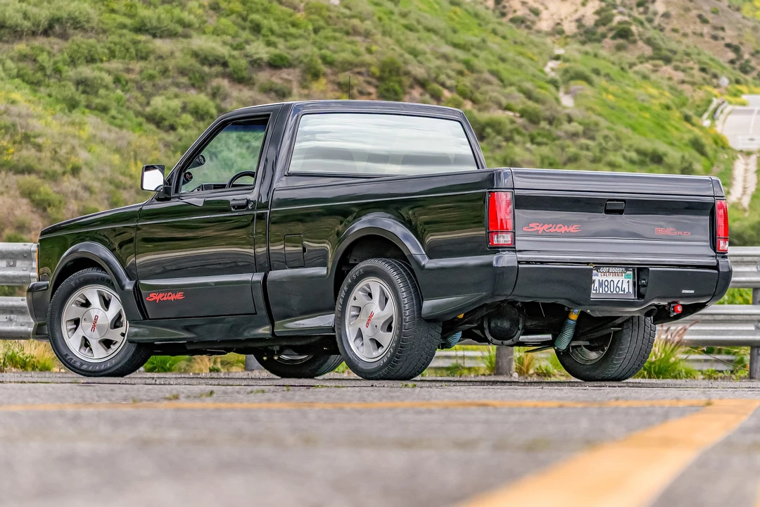 1991 GMC Syclone - Image 8 of 31