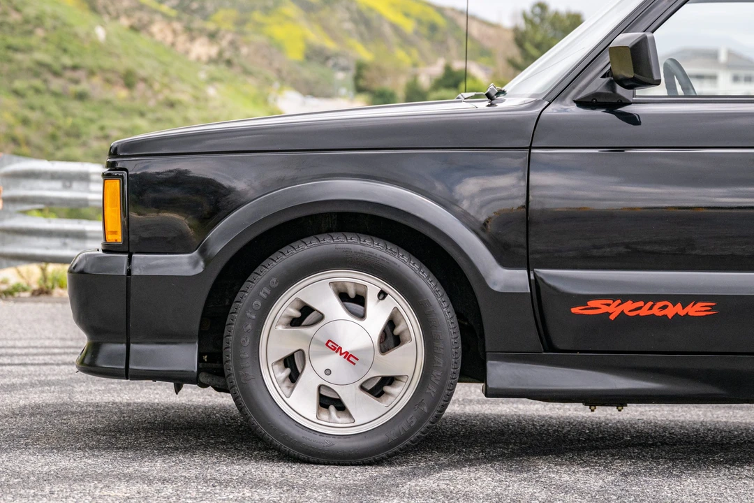 1991 GMC Syclone - Image 13 of 31