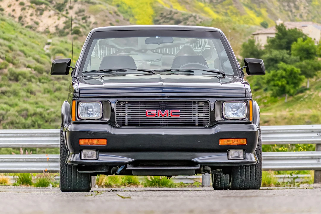 1991 GMC Syclone - Image 3 of 31
