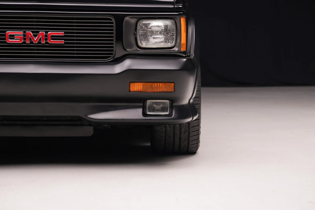 1991 GMC Syclone - Image 25 of 31