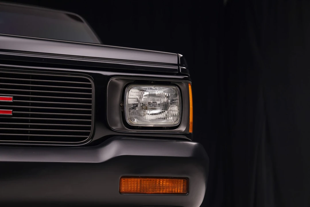 1991 GMC Syclone - Image 28 of 31