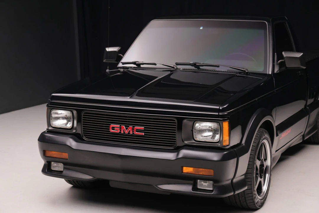 1991 GMC Syclone - Image 30 of 31