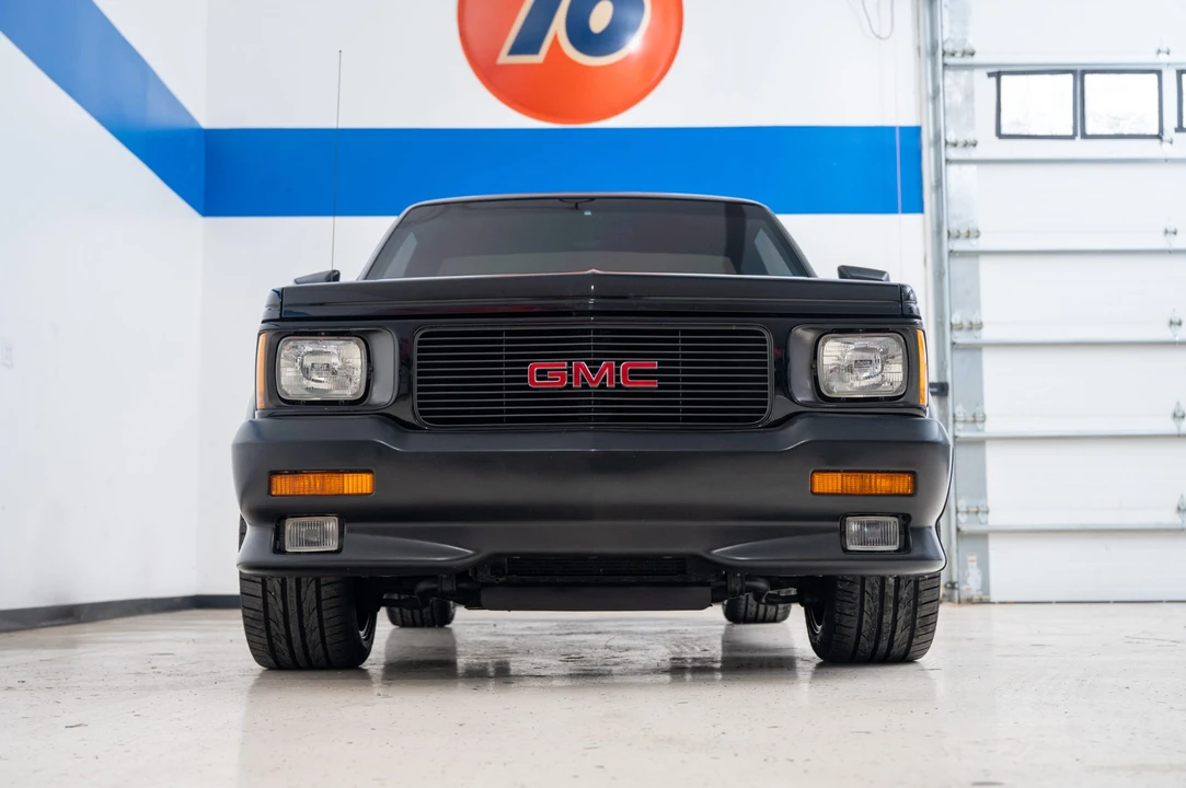 1991 GMC Syclone - Image 6 of 31