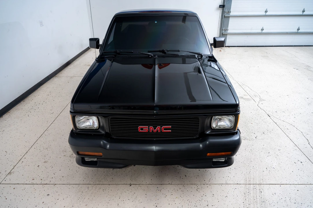 1991 GMC Syclone - Image 5 of 31